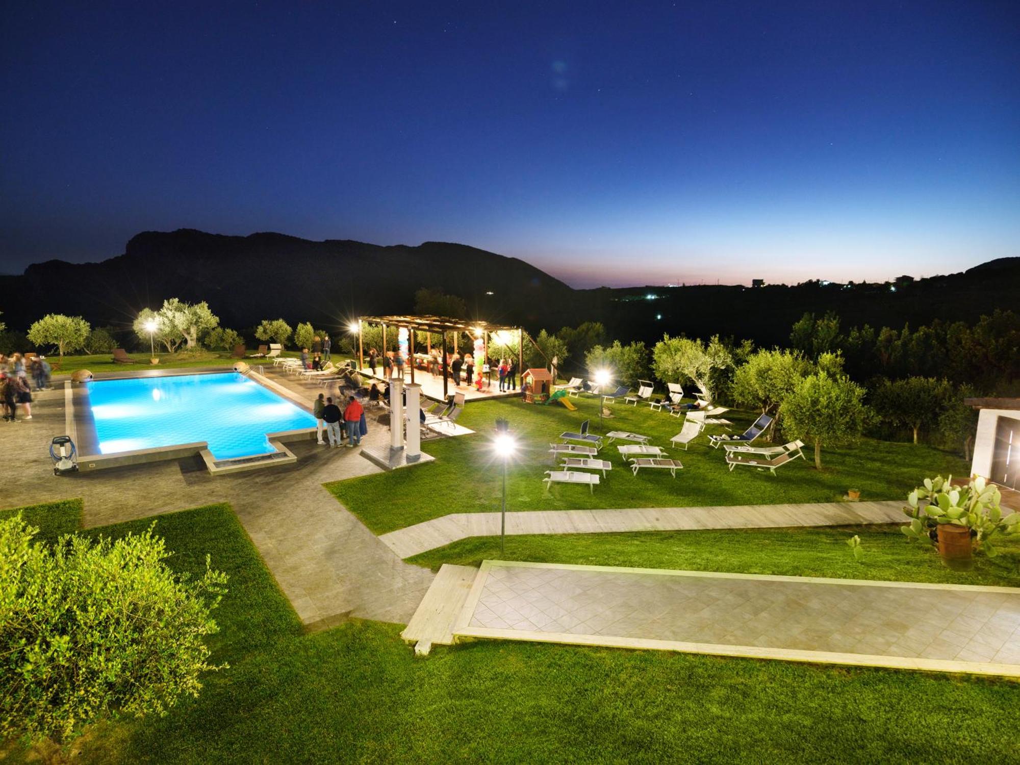 L' Aia Resort Trentinara Экстерьер фото